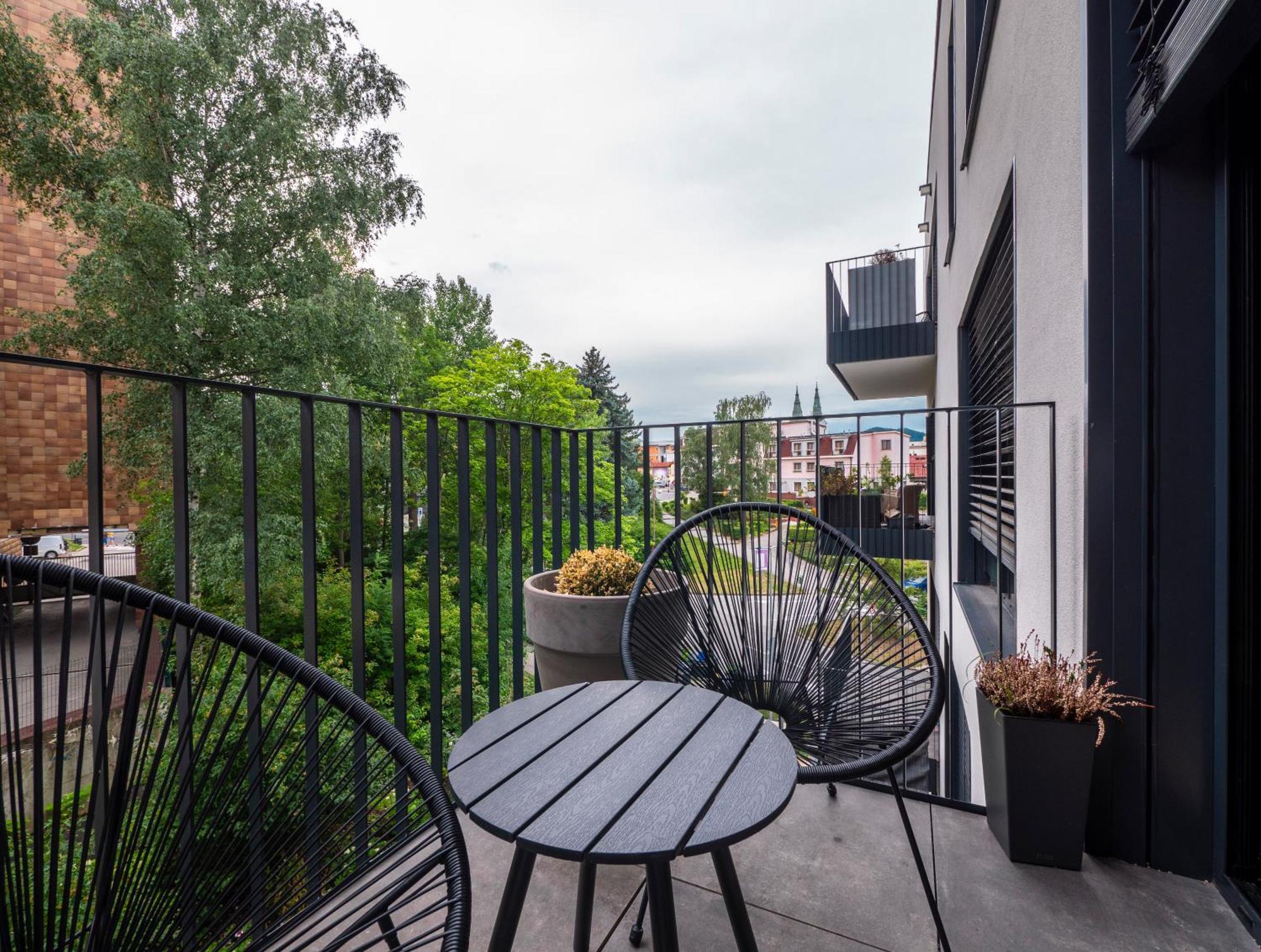 B10 Business Apartments Žilina Esterno foto