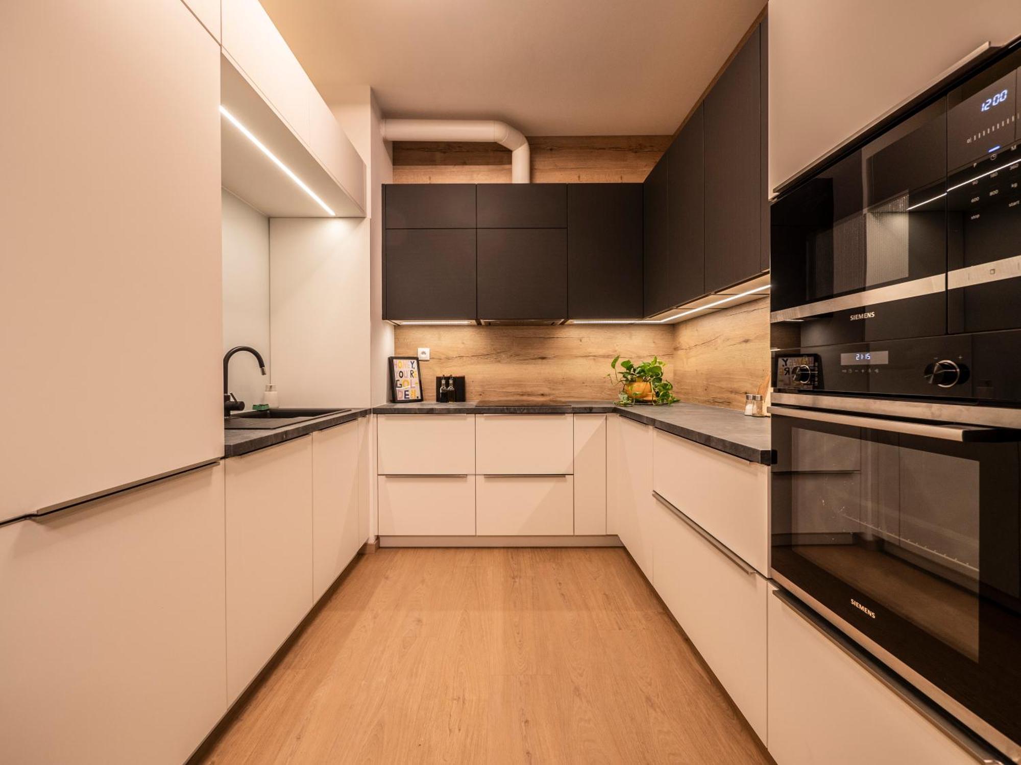 B10 Business Apartments Žilina Esterno foto